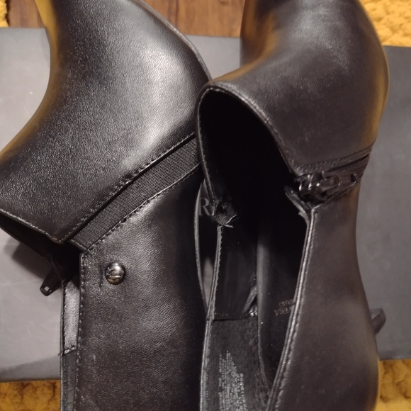Simply Vera Vera Wang Booties Black Size 7.5 - Picture 4 of 5